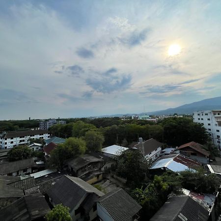 The Astra Sky River Condo Chiang Mai Bagian luar foto